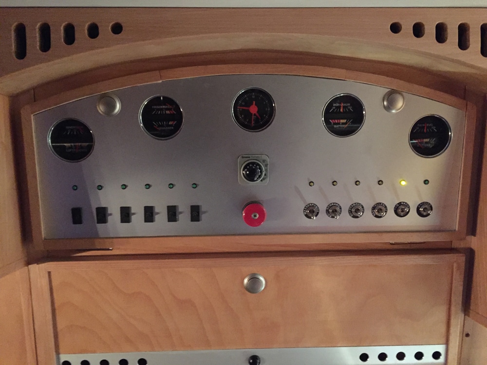 Ford Transit Mk1 Camper Kontrollpanel