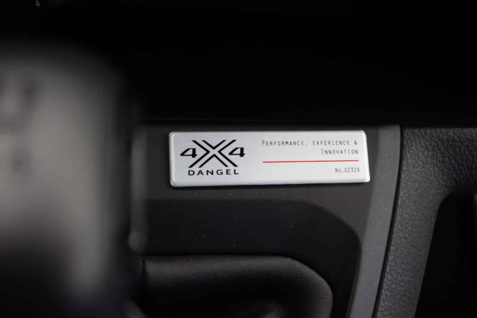 Plakette Campster mit Dangel-Allrad