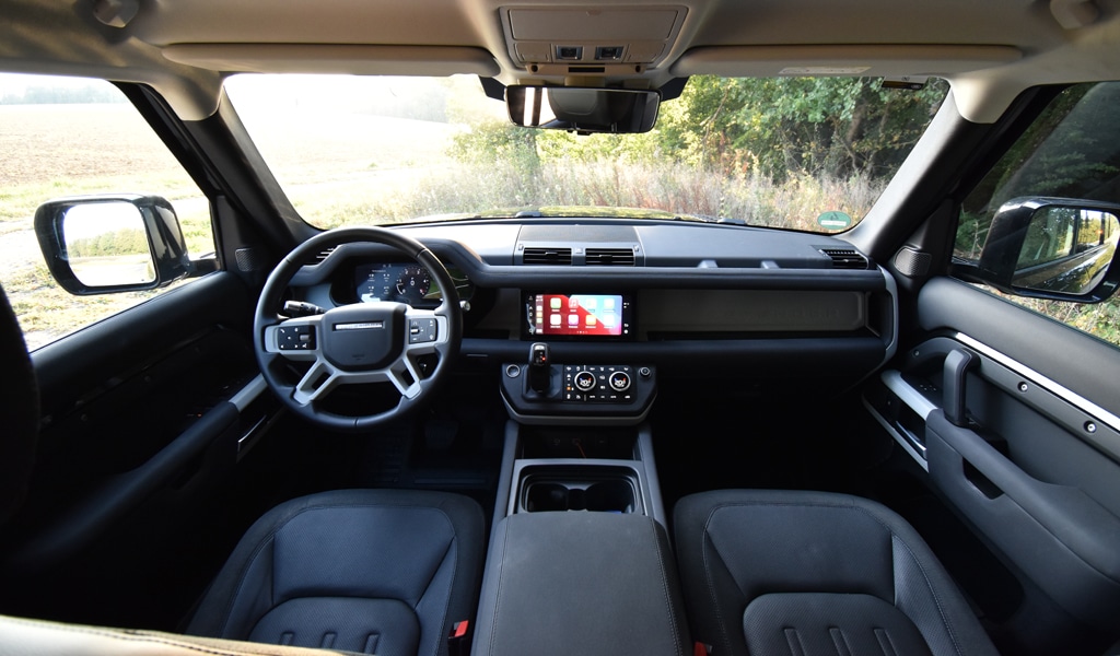 Land Rover Defender 2020 Cockpit