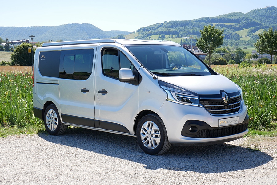 Moveo Campervan mit geschlossenem Aufstelldach