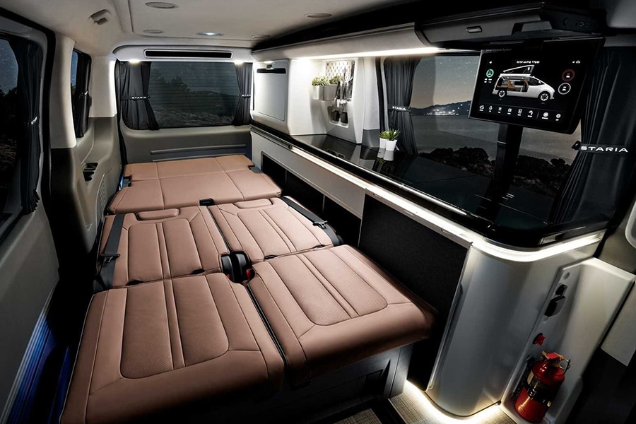 Hyundai Staria Lounge Camper