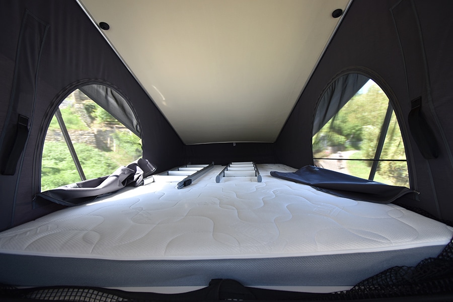 Das Bett im Aufstelldach