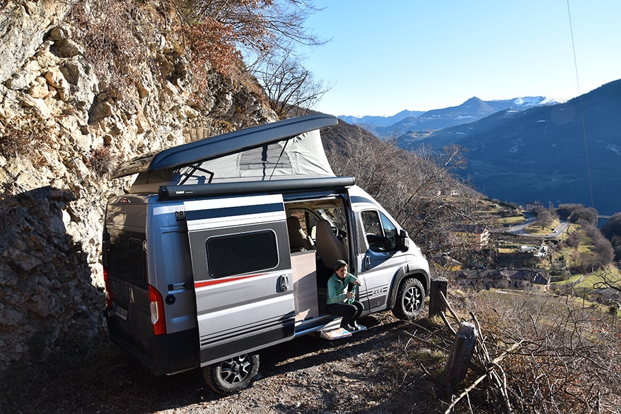 Micro-Camper Bürstner Habiton: Dachzelt oder Aufstelldach