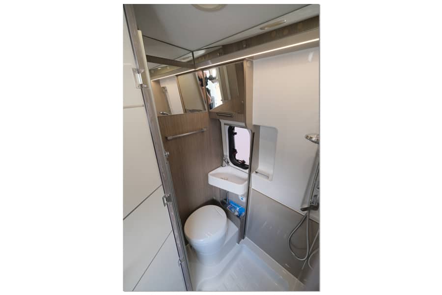 Das Bad im Chausson V594 Max