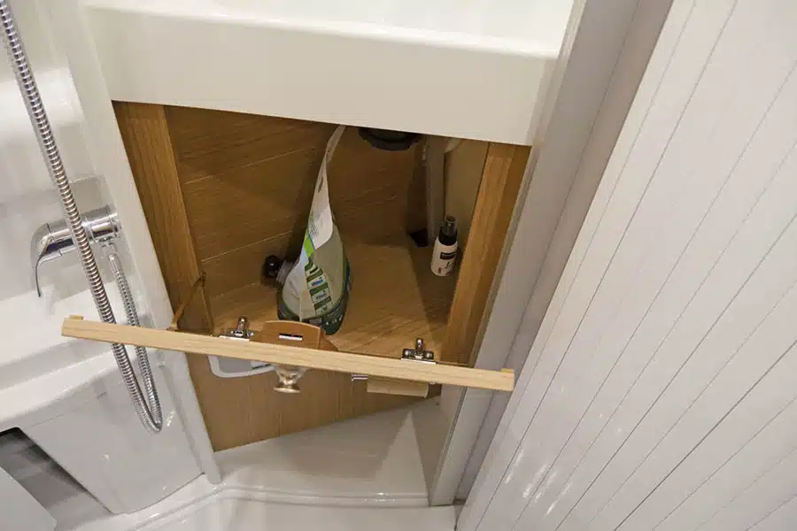 Schrank im Bad