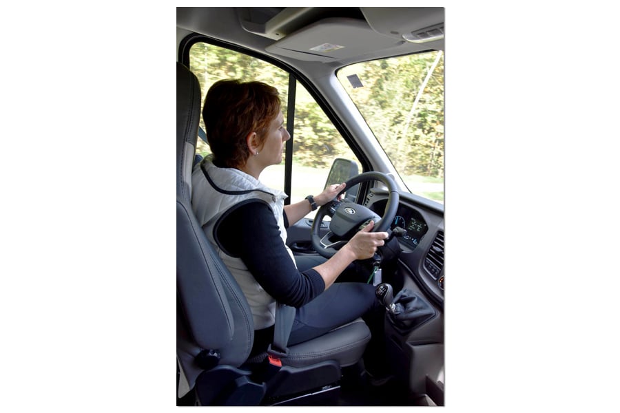 Fahrerin im Cliff 4x4