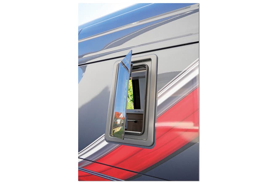 Seitlich öffnendes Badfenster