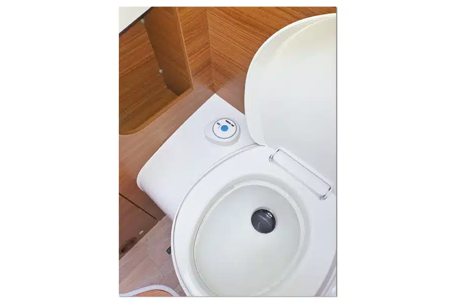 Trockentrenntoilette nachrüsten - Schritt 1