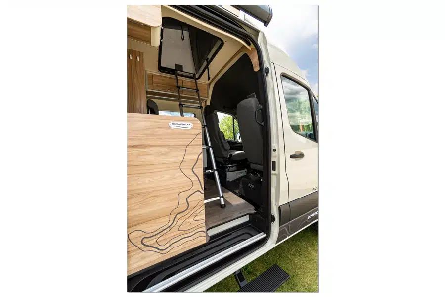 Eingangsbereich Hymer GRand Canyon S Burmeister Edition