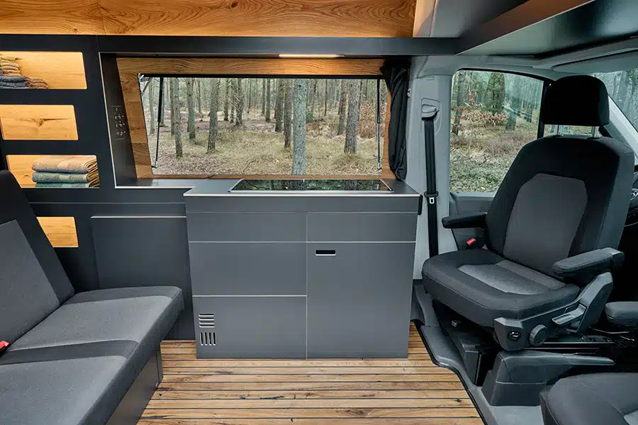 Custom-Bus Camper XL auf VW Crafter 4x4