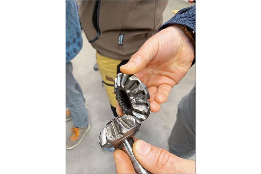 Beschädigtes Fahrzeugteil