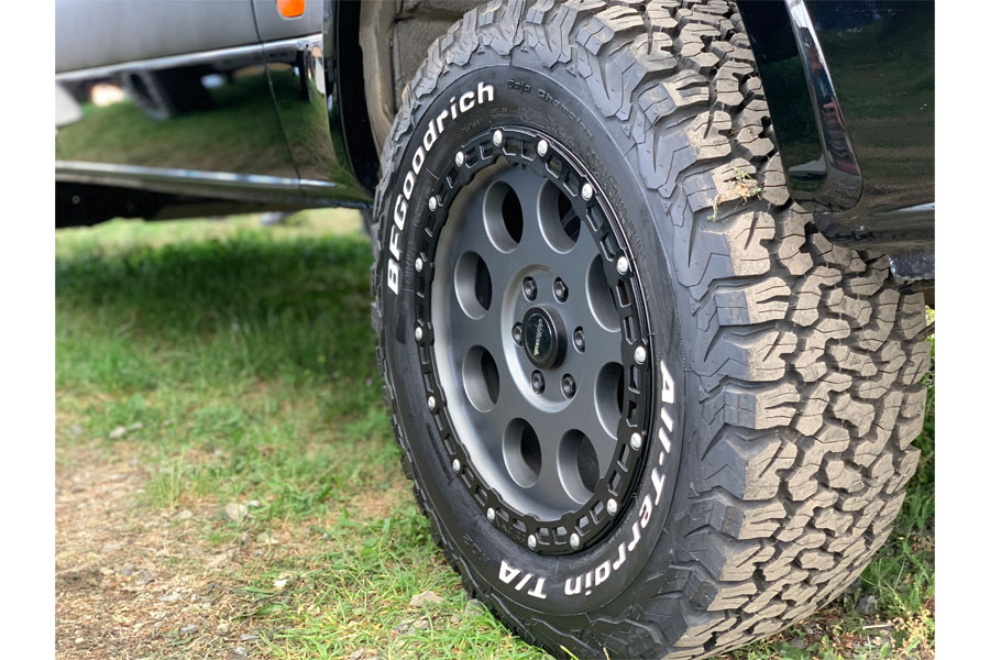 Reifen mit Beadlock-Felge von Delta 4x4