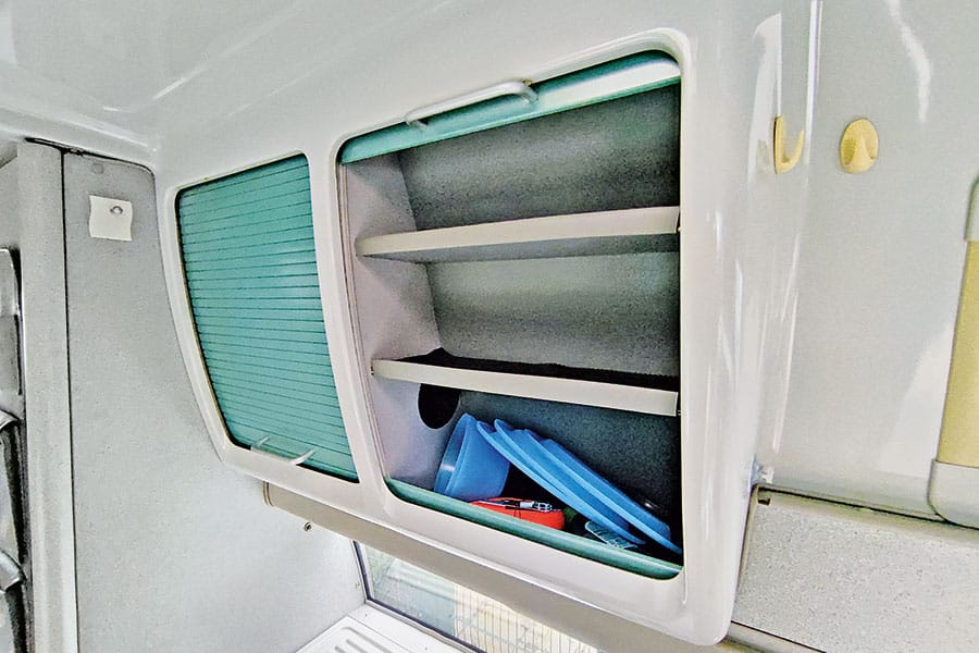 Küchenschrank im T4 California Exclusive