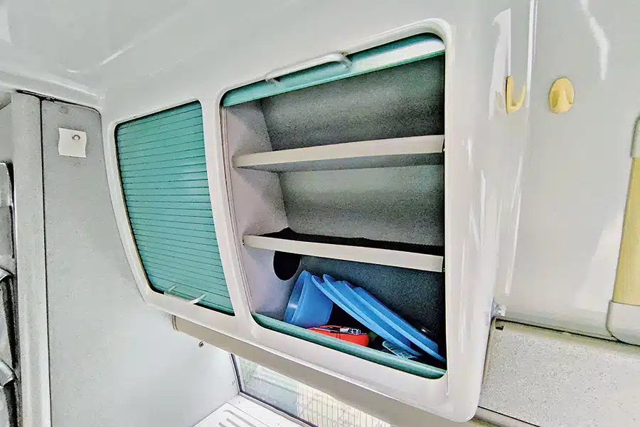Küchenschrank im T4 California Exclusive