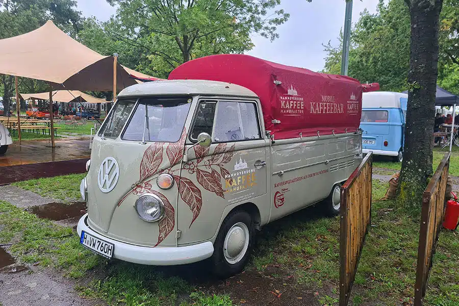 Beiger VW T1 Pick Up
