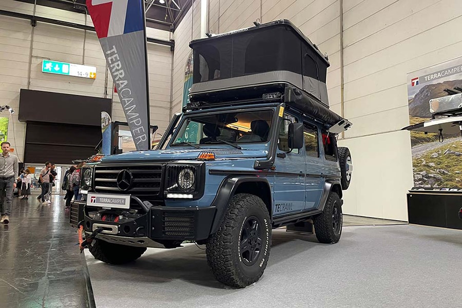 Geländewagen mit Dachzelt