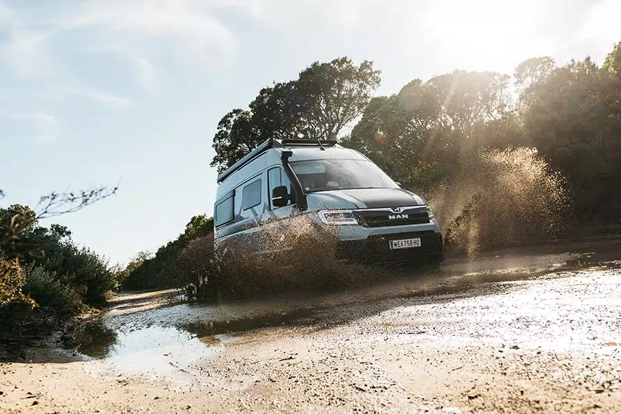 easygoinc. roamer xl auf MAN TGE 4x4