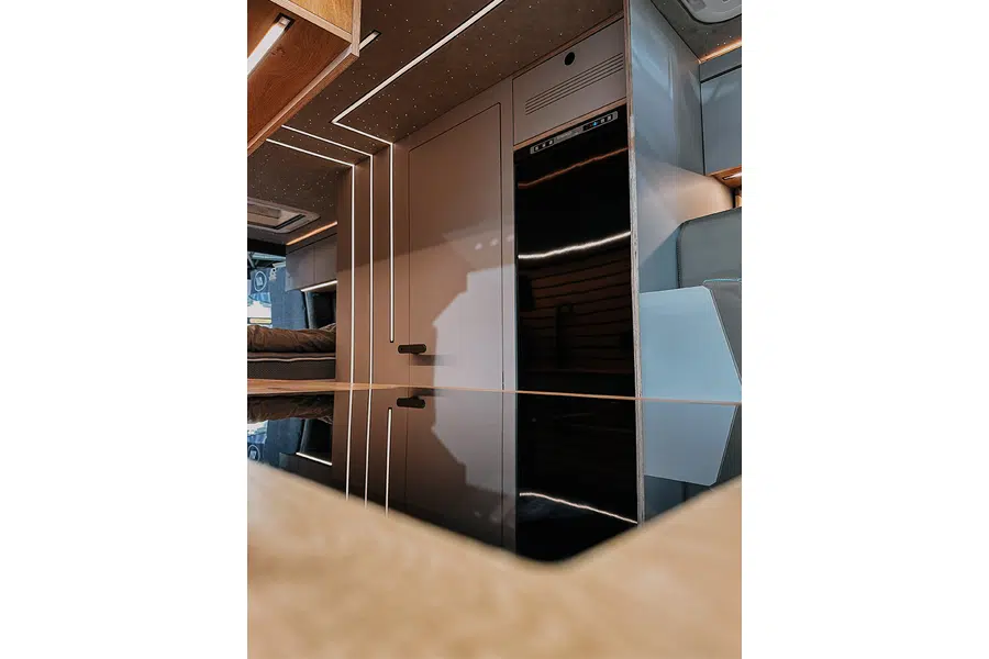 Ausschnitt Wohnraum im Sprinter von CVS Vans