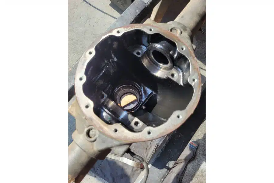 Offenes Gehäuse einer Sprinter Hinterachse ohne Differential