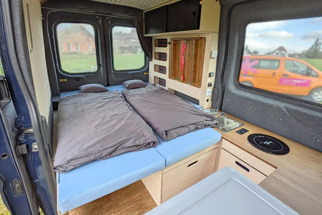 Heckbett im Campervan