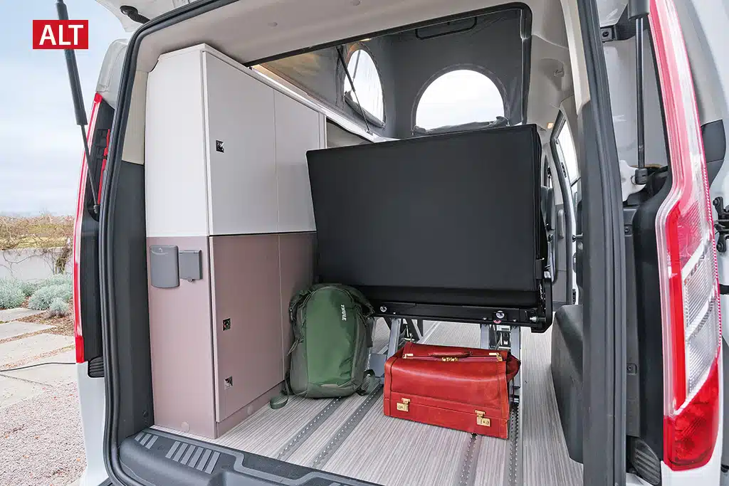 Heck-Stauraum im Campingbus