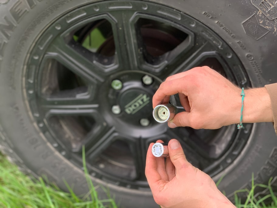 Radsicherung an Alufelge montieren