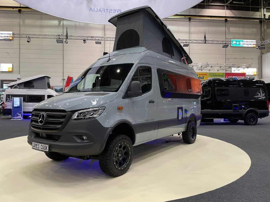 Silbergrauer Campervan