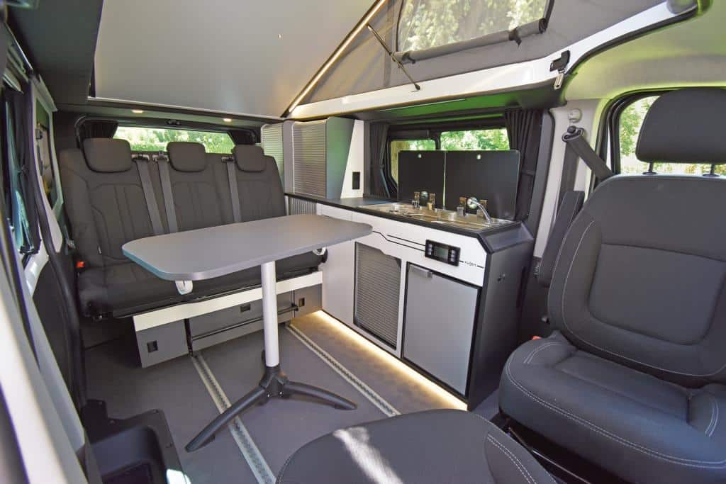 Wohnraum im Campingbus