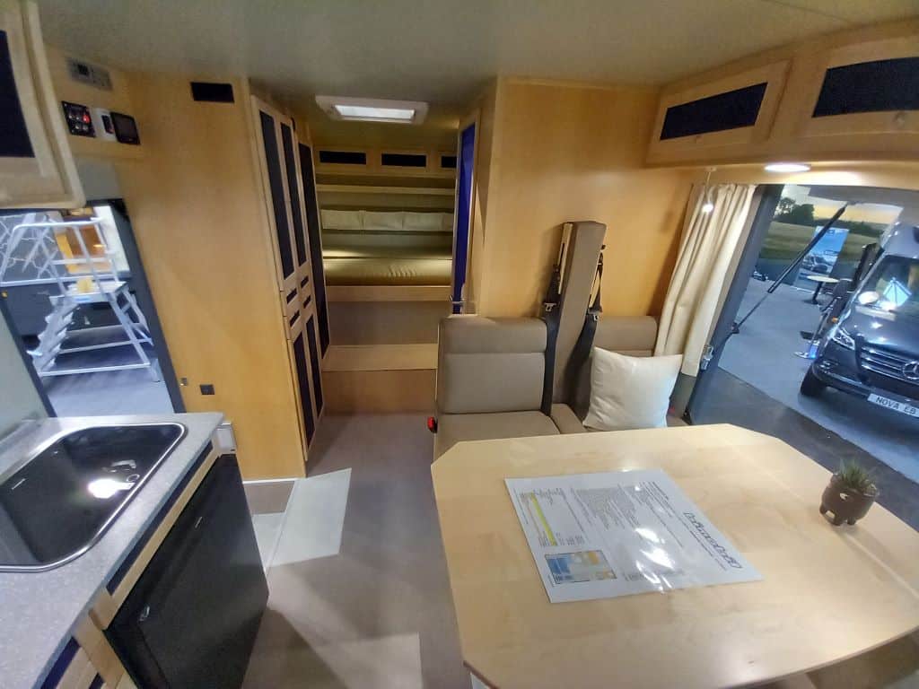 Wohnraum im Expeditionsmobil