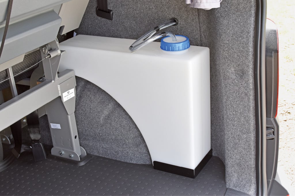 Frischwassertank auf dem Radkasten