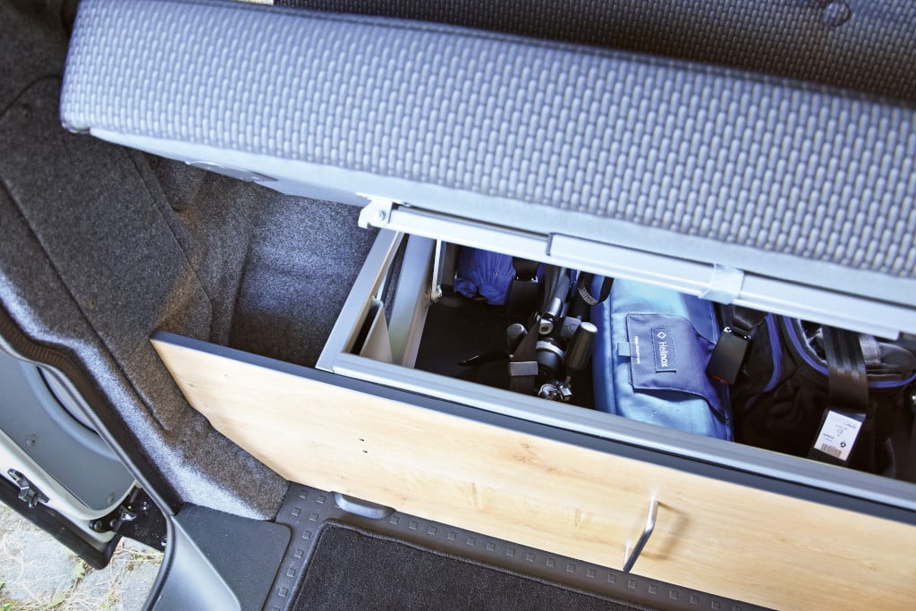 Sitzfläche hochgeklappt