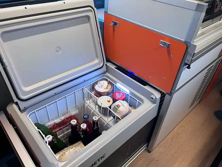 Kühlbox in der Küche des Terocks