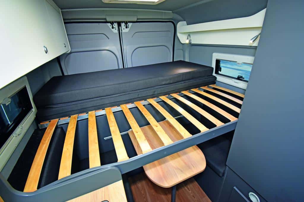 Baseline Duo 540 Modelljahr 2024, hinterer Bereich mit Bett.