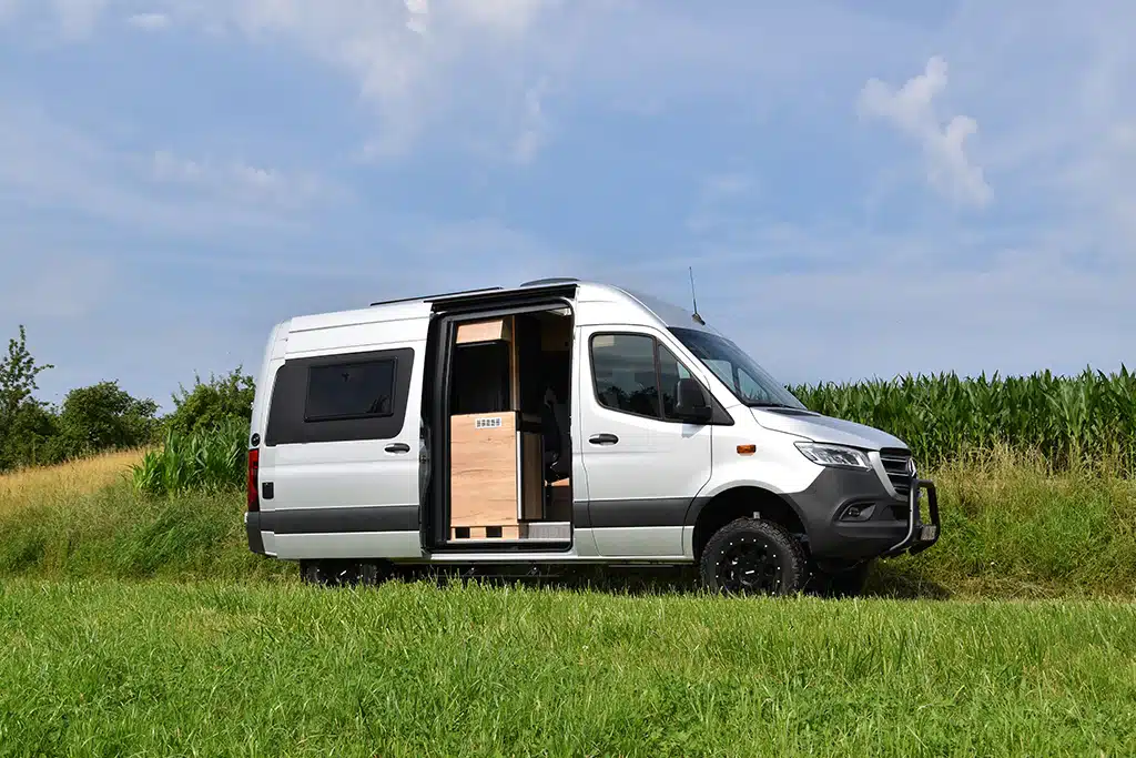 Clever Vans Adventuro.