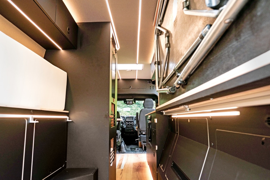 Betten im Heck hochgeklappt