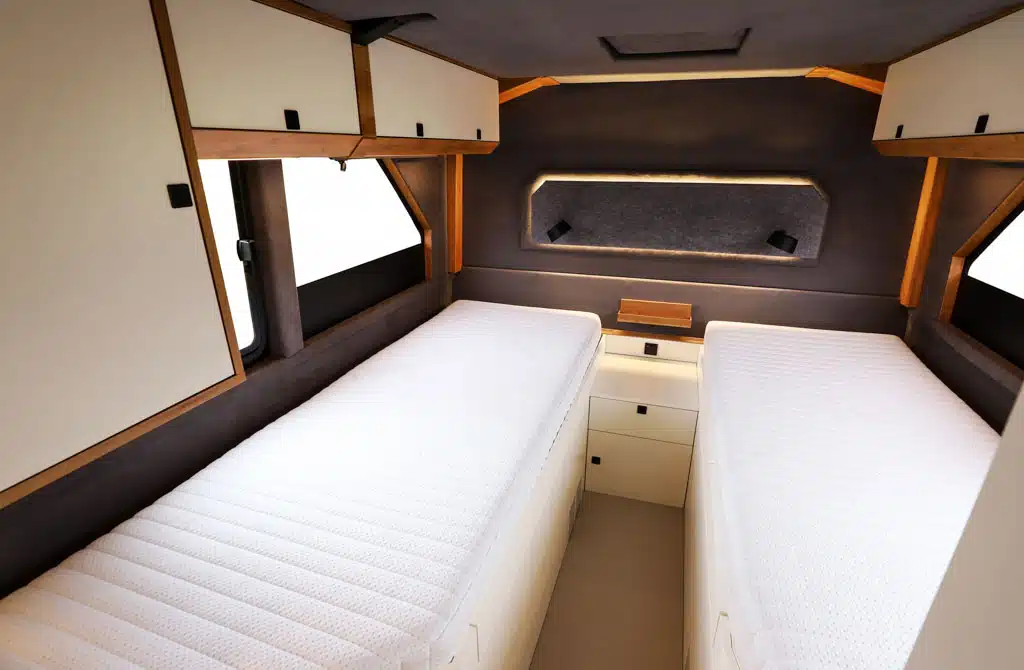 2 Einzelbetten im Campervan