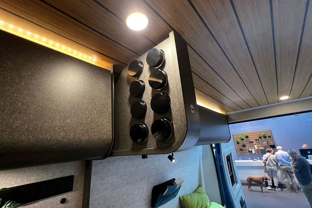Gewürz-Auszug im Campervan
