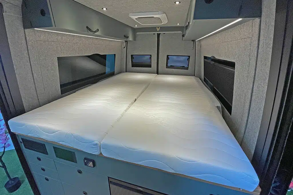 Vikivan Gullwing Längsbett