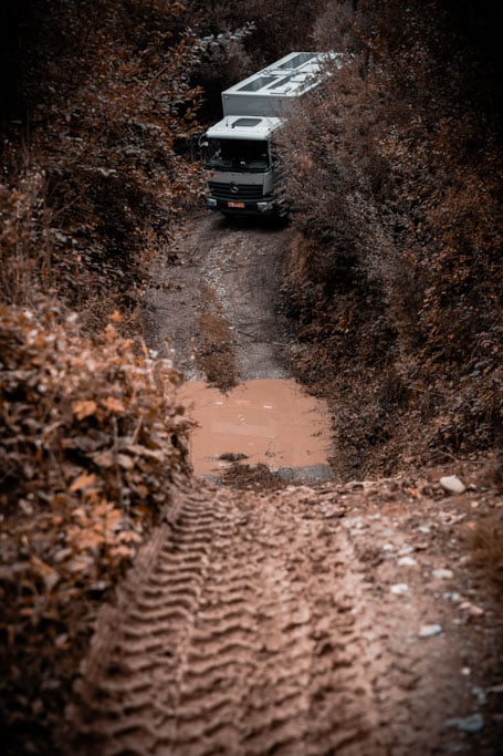 Fahrkomfort im Krug Rhino Expedtionsmobil