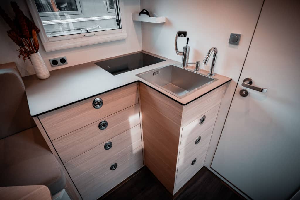 Küche im Krug Expedition Rhino