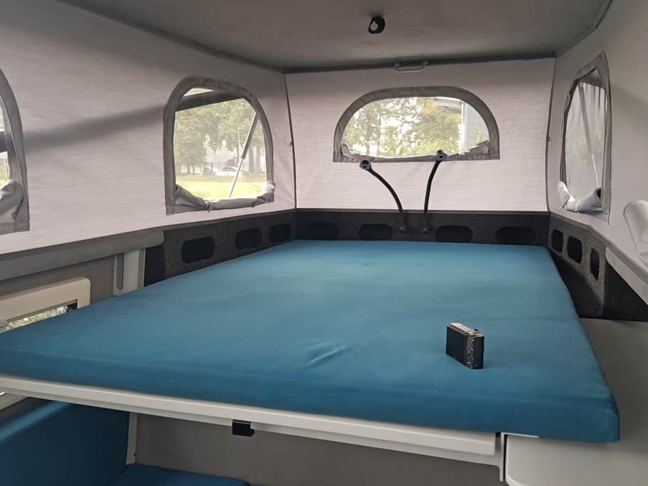 Ineos Grenadier Camper-Umbau Bett