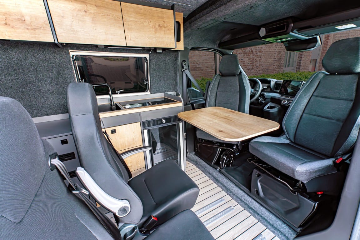 Eifelland Relax auf Nissan Interstar-e