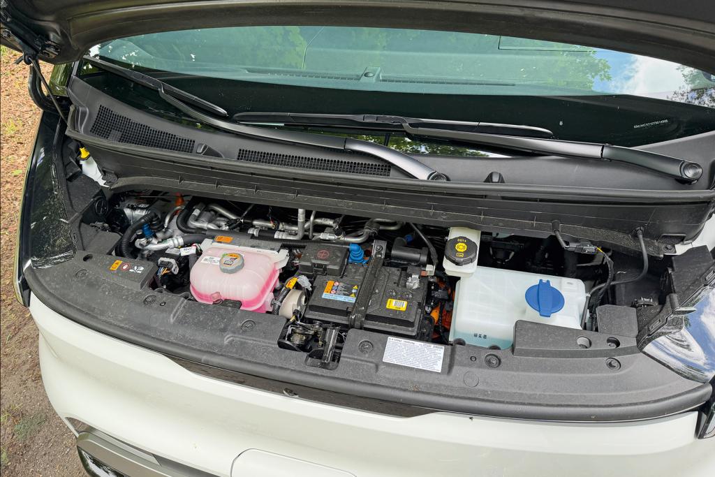 Alpincamper KIA PV5 Motorhaube
