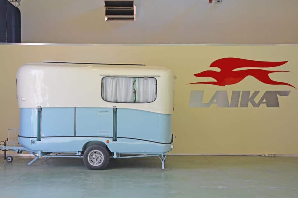 Alter Wohnwagen von Laika